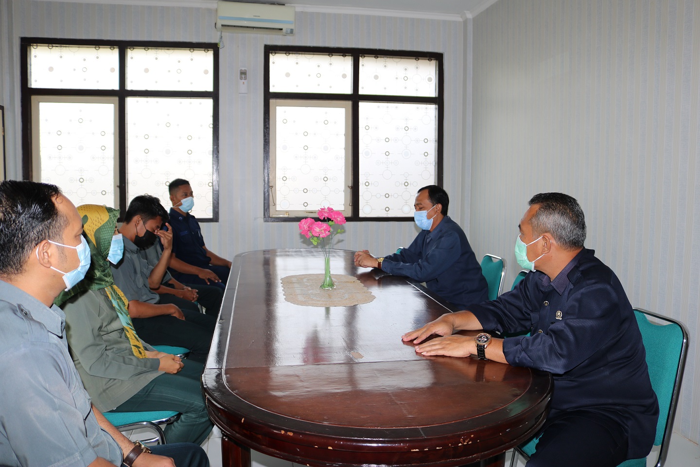 Pembinaan dan Pengarahan petugas PTSP oleh Pimpinan Pengadilan Negeri Purworejo