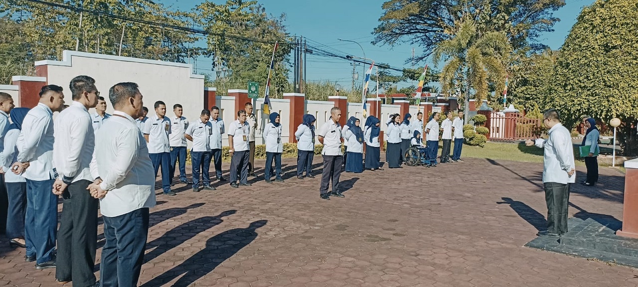 apel pagi
